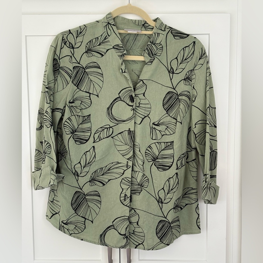 Coral Bay ladies linen blouse button front, size large